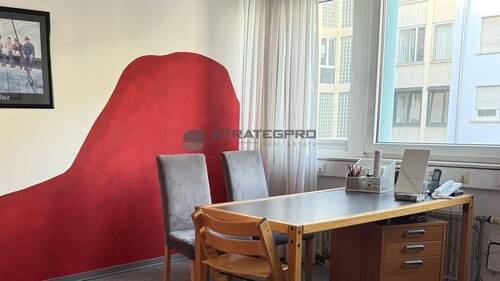 Raum 2 - 4 Zimmer Büro zum Kaufen in Ludwigshafen