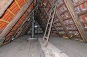 ...bis hoch in die Dachspitze - 