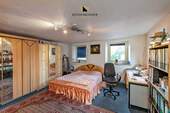 Gleich rechts am Flur das Arbeitszimmer - kann man auch anders nutzen... - 
