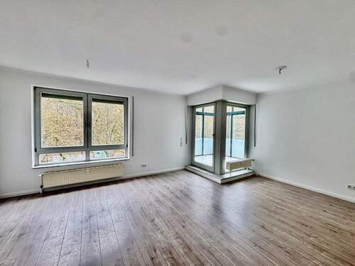 Wohnzimmer - 2 Zimmer Etagenwohnung zum Kaufen in Bremen