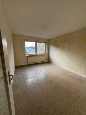 Zimmer zur Straßenseite - 3 Zimmer Etagenwohnung in Düren