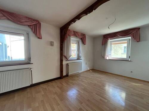 Zimmer im OG - 8 Zimmer Einfamilienhaus in Herzogenaurach