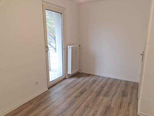 Schlafzimmer 2 - 3 Zimmer Etagenwohnung in Duisburg