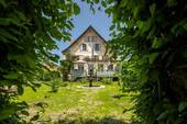 ö Gartenansicht - Modernisiertes Anwesen mit Photovoltaik, Wallbox & Profi-Küche in Bad Wurzach
