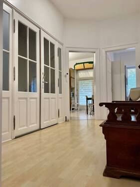 Flur 1. OG Wohnung - 