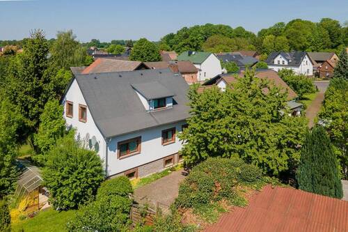 EFH + zwei Wohnungen - 9 Zimmer Einfamilienhaus zum Kaufen in Kolkwitz