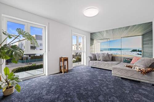 Zimmer 1. OG II - Klares Design: neuwertiges RMH, anspruchsvolle Ausstattung