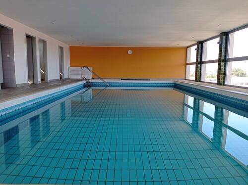 gemeinschaftliches Schwimmbad - 