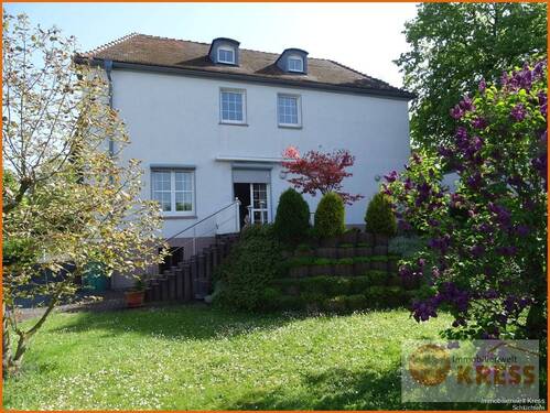 Blick aufs Haus von Hinten - 