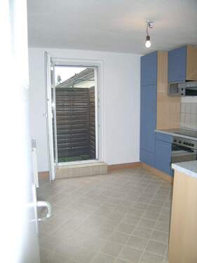 Küche mit Einbauküche - 