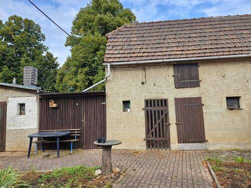 Innenhof / Nebengelass - 4 Zimmer Einfamilienhaus zum Kaufen in Lutherstadt Eisleben