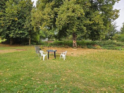 angrenzendes Pachtland - 4 Zimmer Einfamilienhaus in Lutherstadt Eisleben
