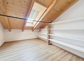 Ankleide/Büro - 
