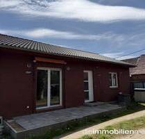 2 Häuser! Platz für die ganze Familie- Liebevoll saniertes Bauernhaus + Town & Country Bungalow und Backsteinscheue - Luckau Willmersdorf-Stöbritz