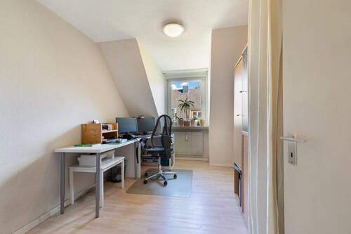 Zimmer 4 - 