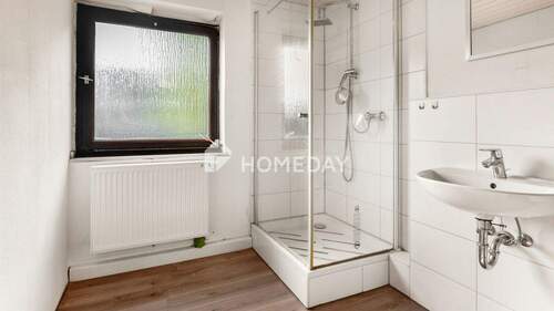 1. OG Badezimmer 1 - 