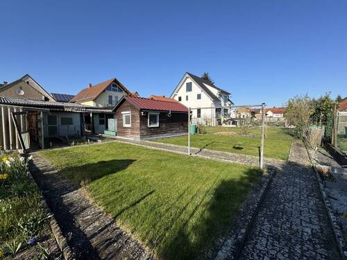 Gartenimpressionen1 - 8 Zimmer Einfamilienhaus in Hambrücken