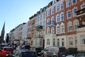 Straßenansicht - 3 Zimmer Etagenwohnung zum Kaufen in Lübeck