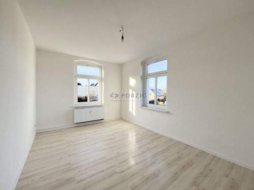 Schlafzimmer - 2 Zimmer Etagenwohnung in Oberlungwitz