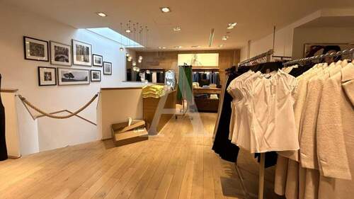 Abgang ins Untergeschoss - Gewerbeobjekt (Büro, Produktion, Verkauf) in Köln