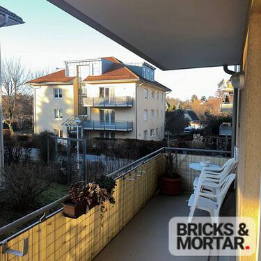 Balkon Blick nach Rechts - 3 Zimmer Etagenwohnung in Dresden