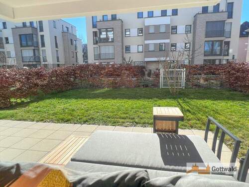 Sonnenterrasse und Garten - 