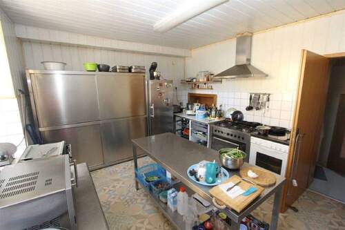Küche zur Gaststätte - 