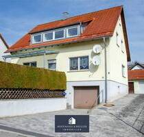 Gepflegtes Wohnhaus mit zwei Wohneinheiten, Nebengebäude und vielseitigen Nutzungsmöglichkeiten - Poppenricht