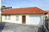Nebengebäude mit Garage - 