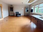 Wohnzimmer mit Küche - 