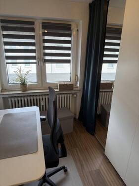 Arbeitszimmer/Kinderzimmer - 3 Zimmer Etagenwohnung zum Kaufen in Brühl
