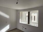 Lichtdurchflutete Küche - 85 m² Wohnkomfort inmitten des Pfälzerwalds ab 01.12.2024