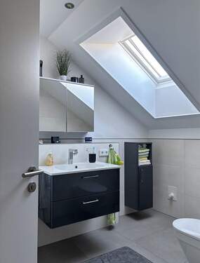 Badezimmer Dachgeschoss - 