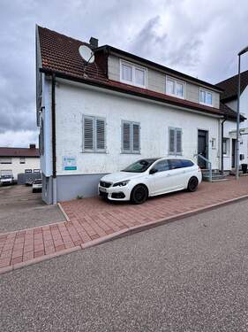 Ansicht - 6 Zimmer Mehrfamilienhaus, Wohnhaus in Engelsbrand