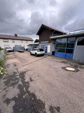 Ansicht - Mehrfamilienhaus, Wohnhaus mit 122,00 m&sup2; in Engelsbrand zum Kaufen