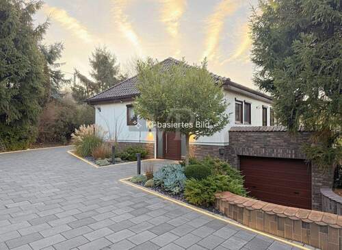 Startbild - EINZIGARTIGE GELEGENHEIT IN WEINBÖHLA, BUNGALOW IN TOP-LAGE MIT HERRLICHEM FERNBLICK