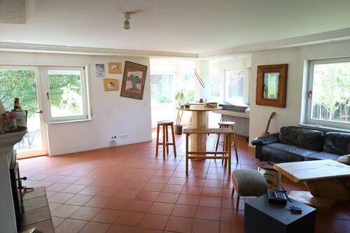 Wohnzimmer - 7 Zimmer Einfamilienhaus in Albstadt