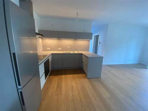 offene Wohnküche mit Markengeräten - Etagenwohnung mit 71,00 m&sup2; in Neustadt zum Kaufen