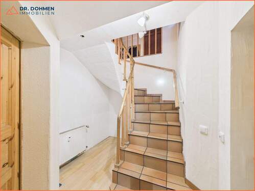 Diele WE 1 Souterrain - 