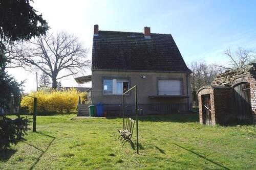Wohnhaus gartenseitig - 