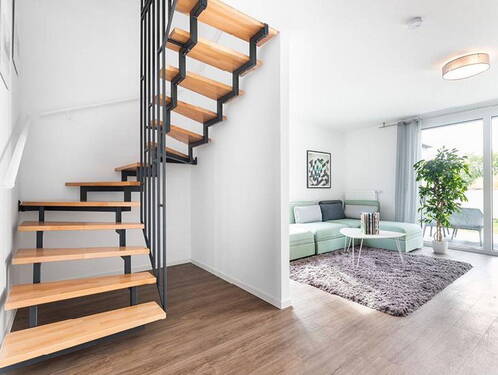 Treppen - Musterhaus Bauträger - 