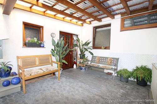 Zugang zum Hinterhaus - Einfamilienhaus mit 250,00 m&sup2; in Wachtberg / Ließem zum Kaufen