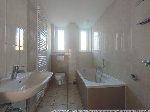 Bad (1) - Etagenwohnung mit 48,10 m&sup2; in Dresden zur Miete