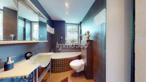 Badezimmer / Eckbadewanne - 