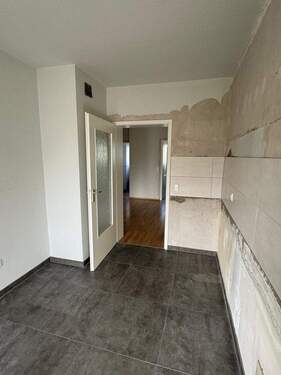 02.jpg - 3 Zimmer Büro in Waghäusel