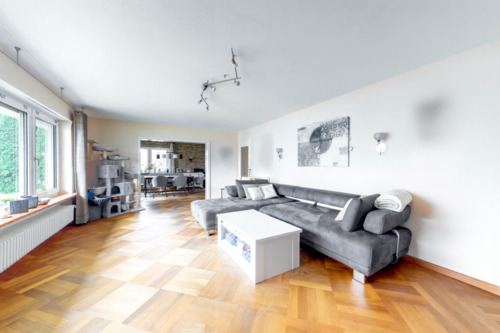 Wohnzimmer - 6 Zimmer Einfamilienhaus in Benningen