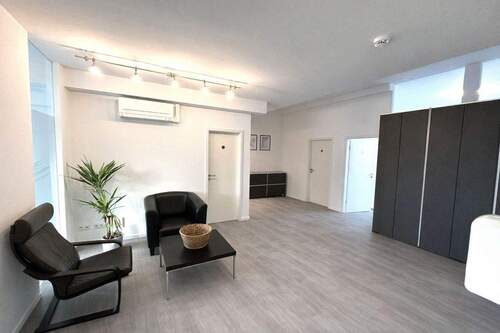 Empfangsbereich - Düsseldorf-Stadtmitte! Großzügige Bürofläche! Provisionsfrei für den Mieter!