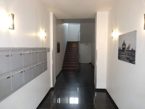 Hauseingangsbereich - 5 Zimmer Büro zur Miete in Düsseldorf