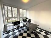 Büro 1 zur Straße - 