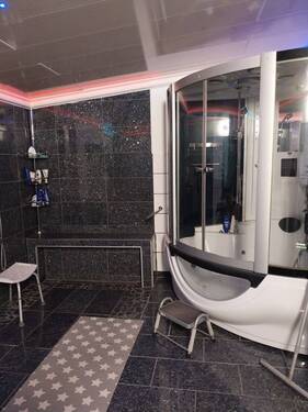 Vollbad hinterer Bereich Erdgeschoss - 